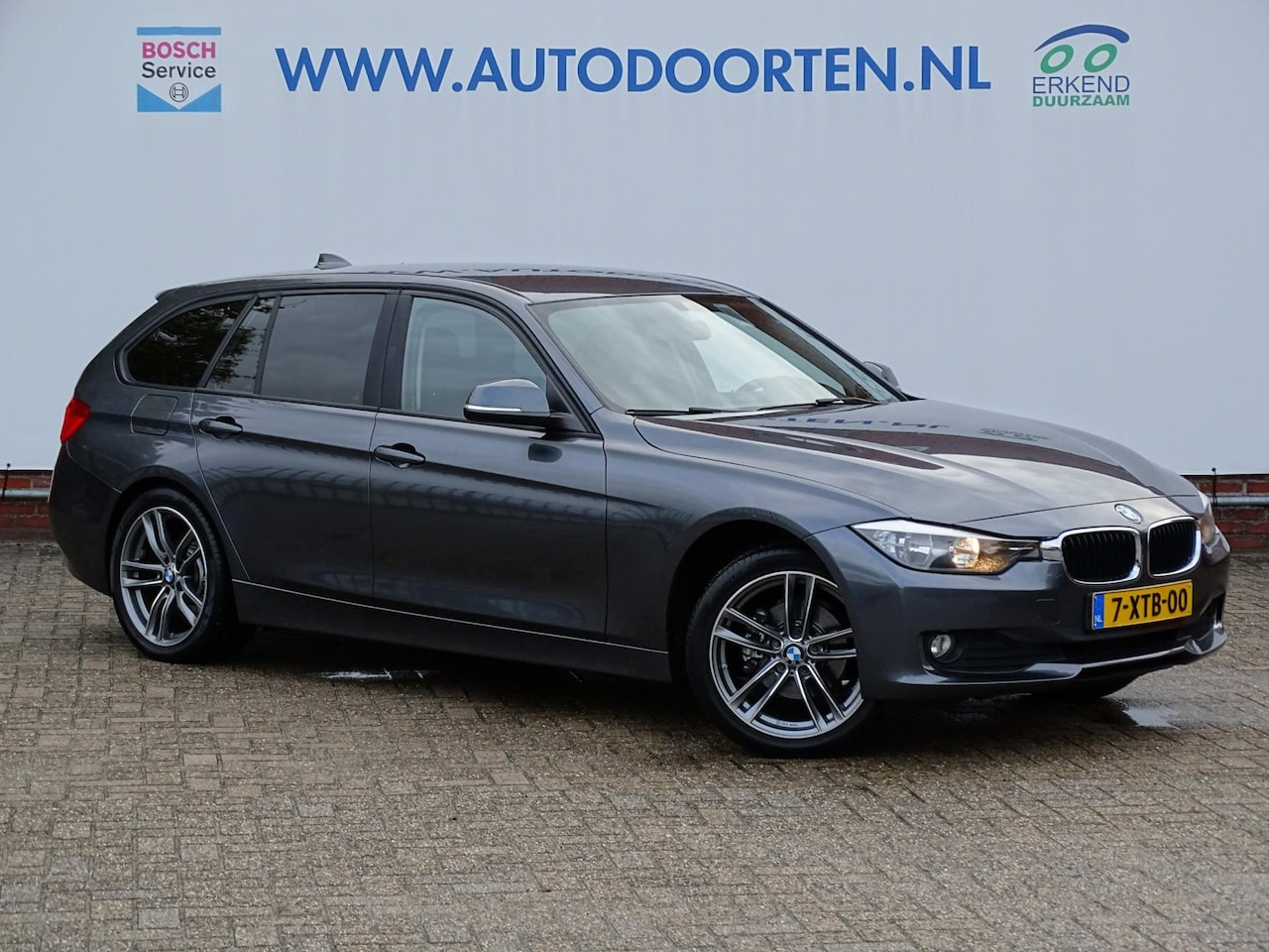 BMW 3-serie Touring - 316i Business|Afn.Trekhaak|Elektr.Klep|Navi|Keurig! - AutoWereld.nl