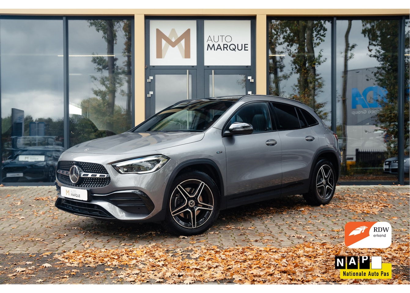 Mercedes-Benz GLA-Klasse - 250 e Aut. 218PK | Business Solution AMG | Panoramadak | Burmester | Head-Up Display | Sfe - AutoWereld.nl
