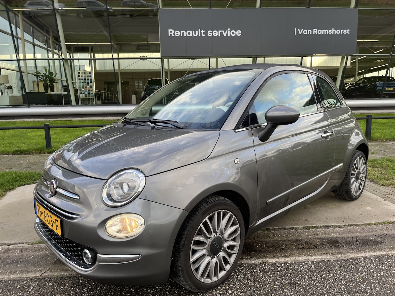 Fiat 500 C - 0.9 TwinAir Turbo Lounge / Airco / Cruise Control / Parkeerksensoren. Achter / Navi / Radi - AutoWereld.nl