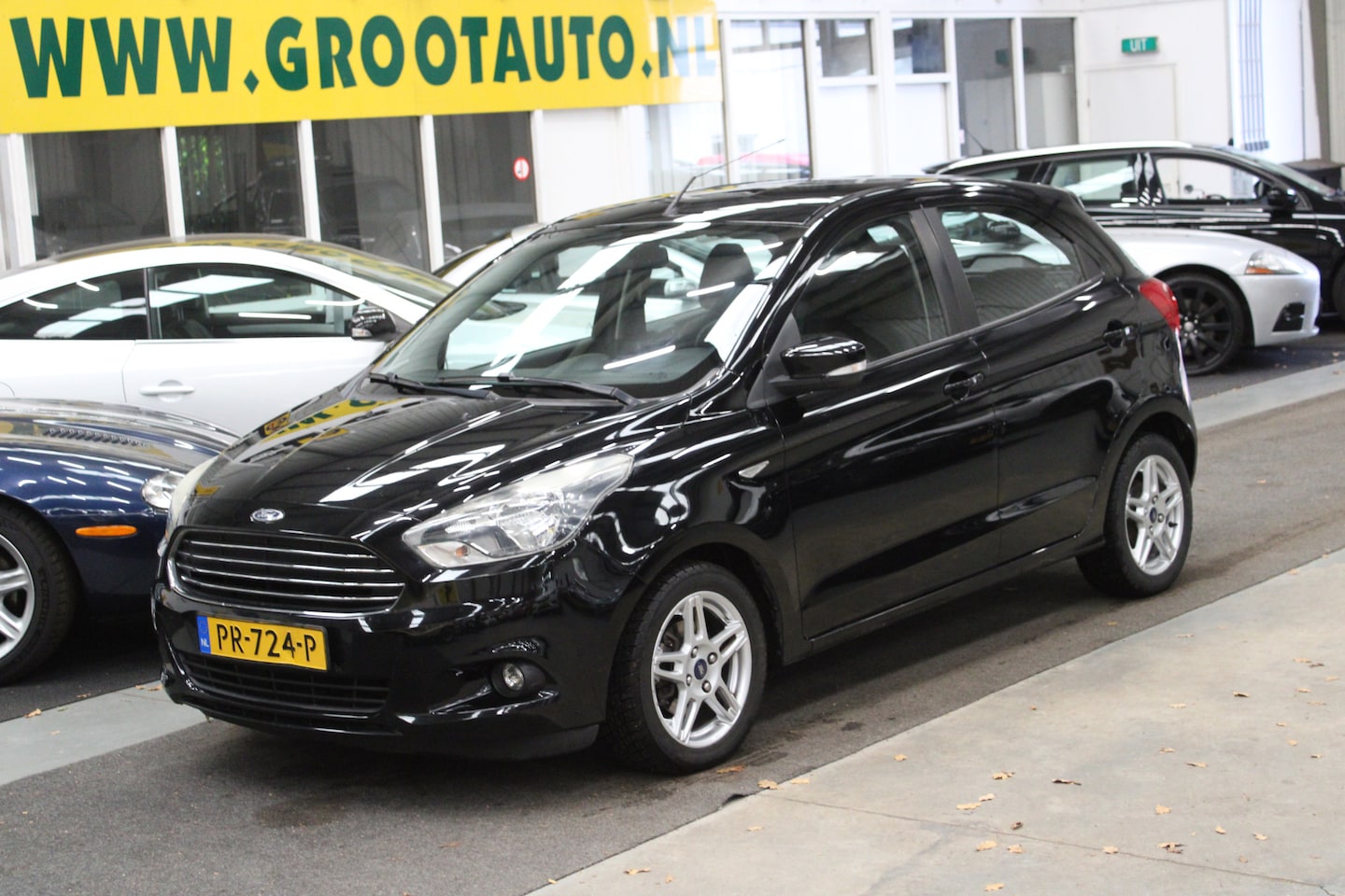 Ford Ka - 1.2 Trend Ultimate Airco, Cruise Control, Stuurbekrachtiging - AutoWereld.nl