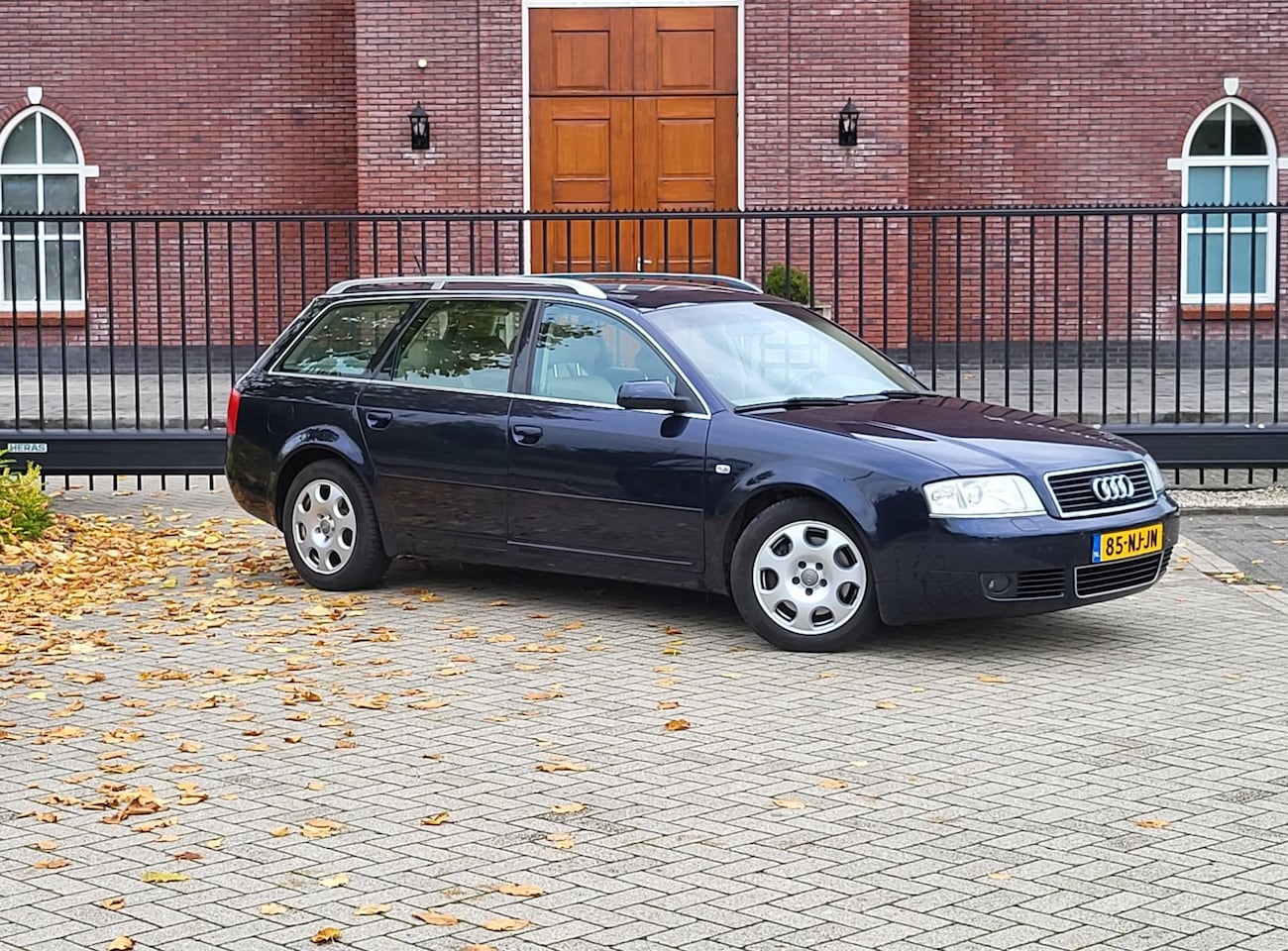 Audi A6 Avant - 2.4 quattro / Automaat / Trekhaak / Xenon / Elektrische stoelen - AutoWereld.nl