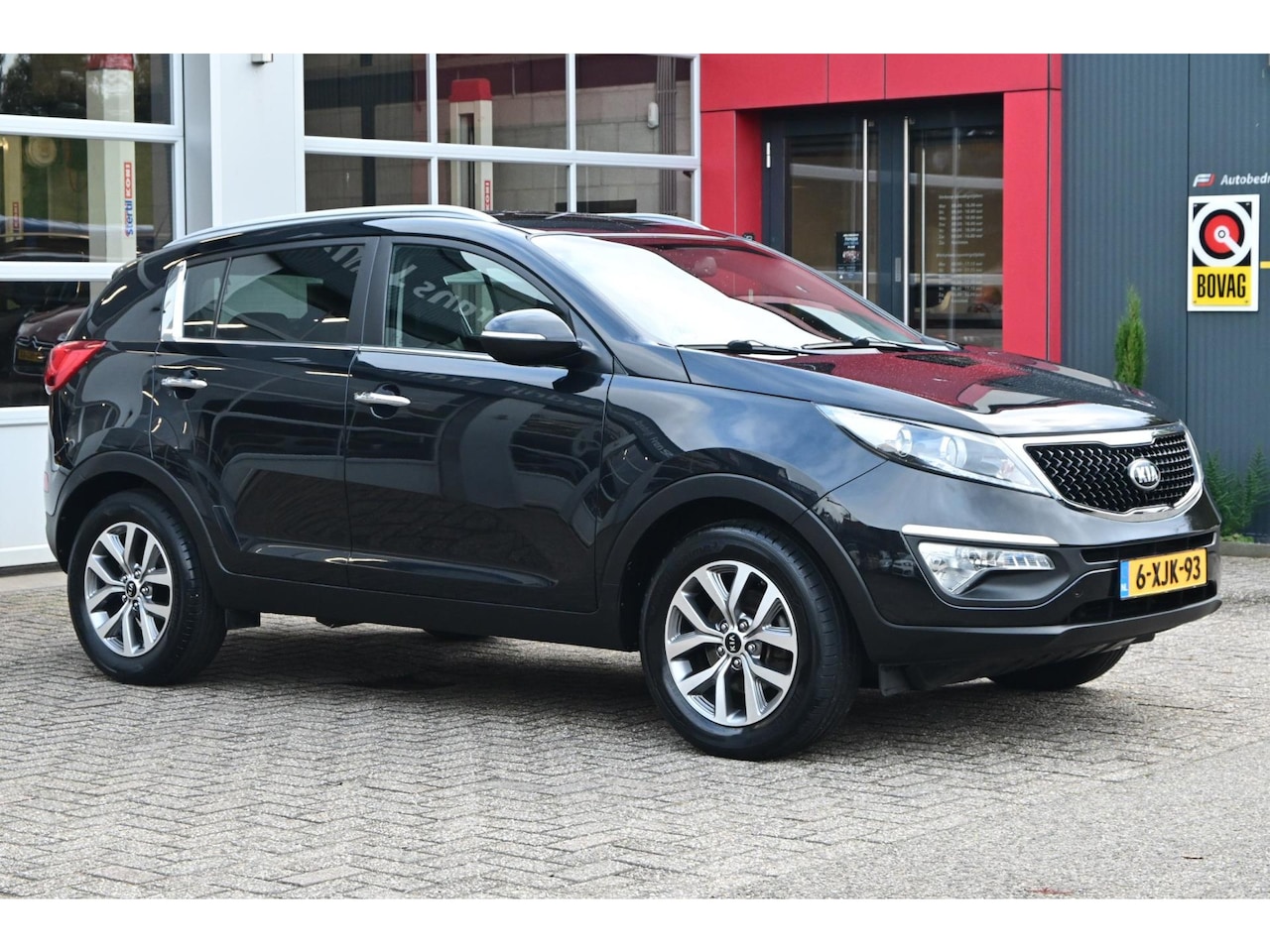 Kia Sportage - 1.6 GDI 135pk World Cup Edition | 1e-Eigenaar | Dealer Onderhouden | Leder | Navi | Camera - AutoWereld.nl