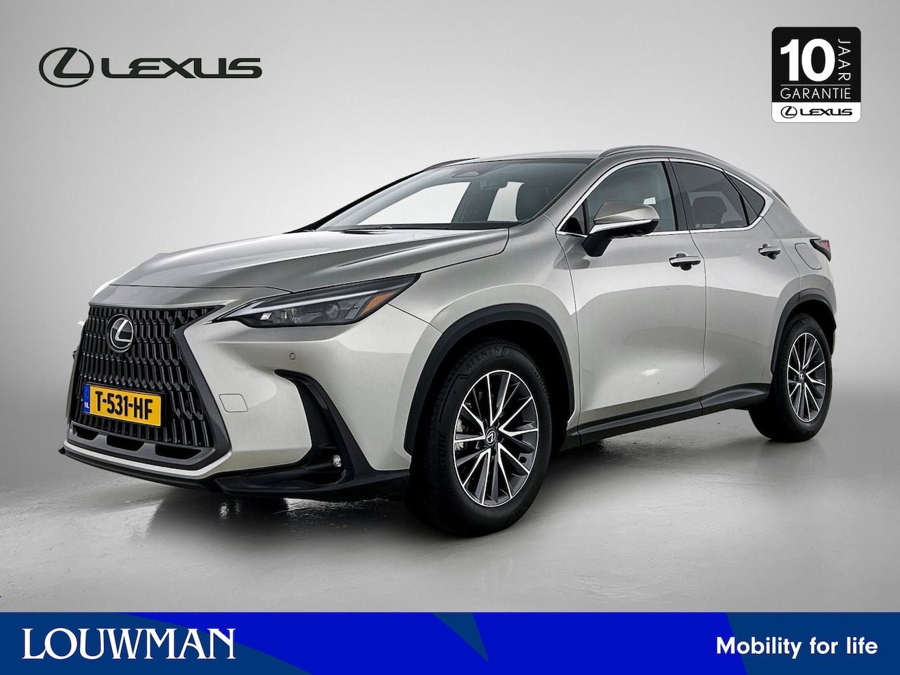 Lexus NX - 350h AWD Luxury Line | Stoelverwarming en stoelkoeling | Lederen bekleding | - AutoWereld.nl
