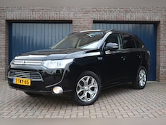 Mitsubishi Outlander - 2.0 PHEV Instyle | Keyless | Camera | Dealer onderhouden | Trekhaak | Schuifdak