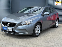 Volvo V40 - 2.0 T2 CAMERA|CRUISE|STOELVERWARMING|APK