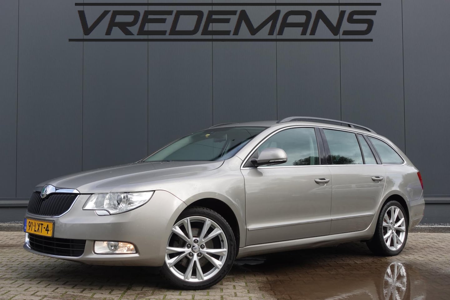 Skoda Superb Combi - 1.4 TSI Comfort Business Line 1.4 TSI Comfort Business Line - AutoWereld.nl