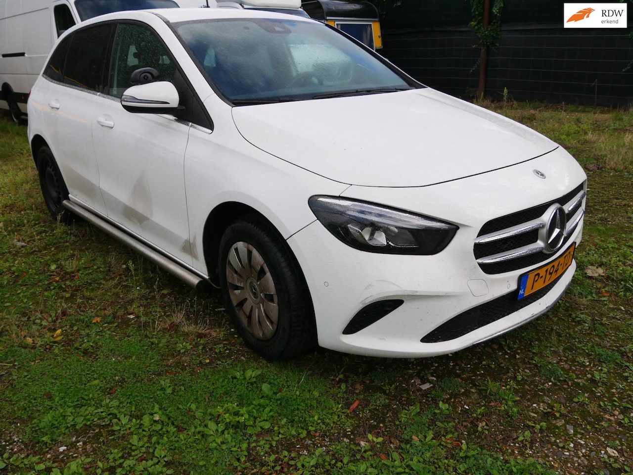 Mercedes-Benz B-klasse - 200d AUT ** EX POLITIE ** ENGINE DEFECT (MARGE CAR) - AutoWereld.nl