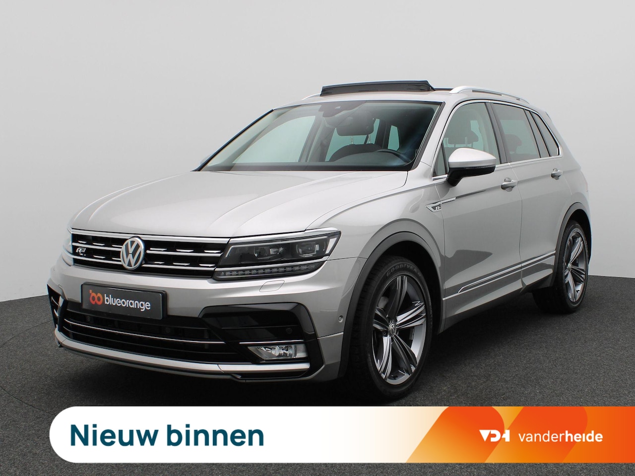 Volkswagen Tiguan - 1.4 TSI ACT Highline 150PK DSG R-Line, Pano-schuifdak, Ergo Comfort Stoelen, Achteruitrijc - AutoWereld.nl