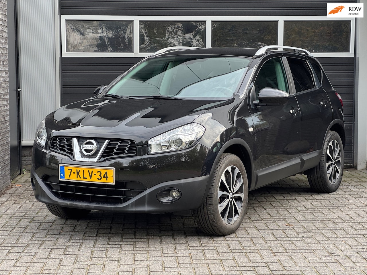 Nissan Qashqai - 1.6 Connect Edition Pano, Navi, Camera, Climate Control, - AutoWereld.nl