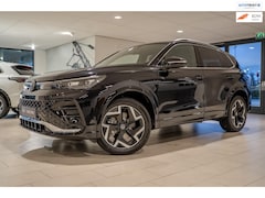 Volkswagen Tiguan - 1.5 eHybrid R-Line Edition 272 PK / 3 X R LINE / TREKHAAK