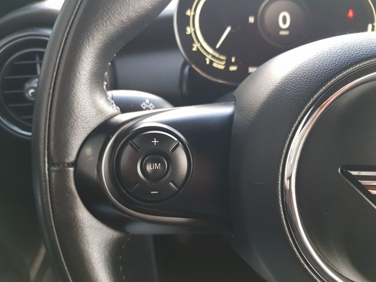 MINI One - 1.5 Chili / 17"JCW velgen