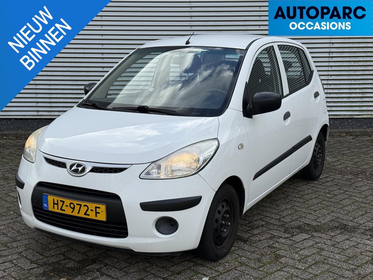 Hyundai i10 - 1.1 Active 1.1 Active , 5 DEURS, SUPER GOEDKOOP EN ZUINIG RIJDEN - AutoWereld.nl