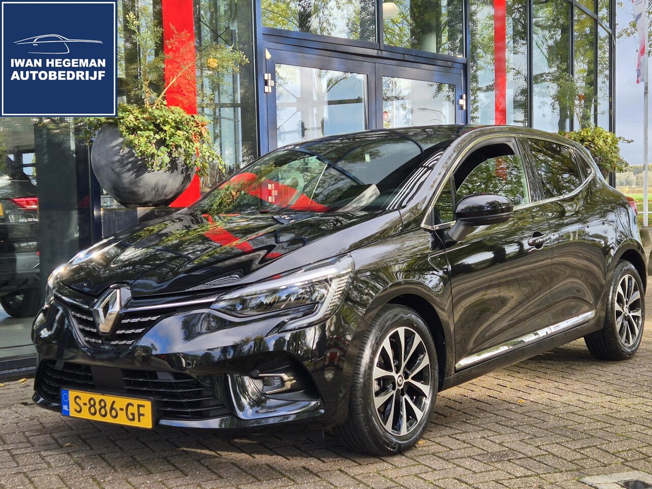 Renault Clio - 1.0 TCe 90 Techno | PDC + Camera | ECC | LM Velgen | Navigatie | Keyless entry - AutoWereld.nl