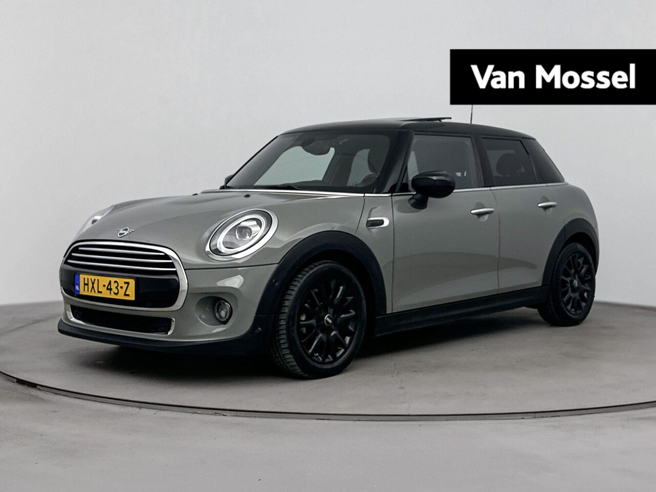 MINI Cooper - Mini 1.5 Business Edition | Panoramadak | Stoelverwarming | Navigatie | - AutoWereld.nl