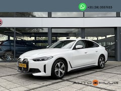 BMW i4 - eDrive40 84 kWh | Trekhaak | Navi | Camera |