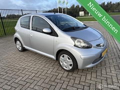 Toyota Aygo - 1.0-12V +