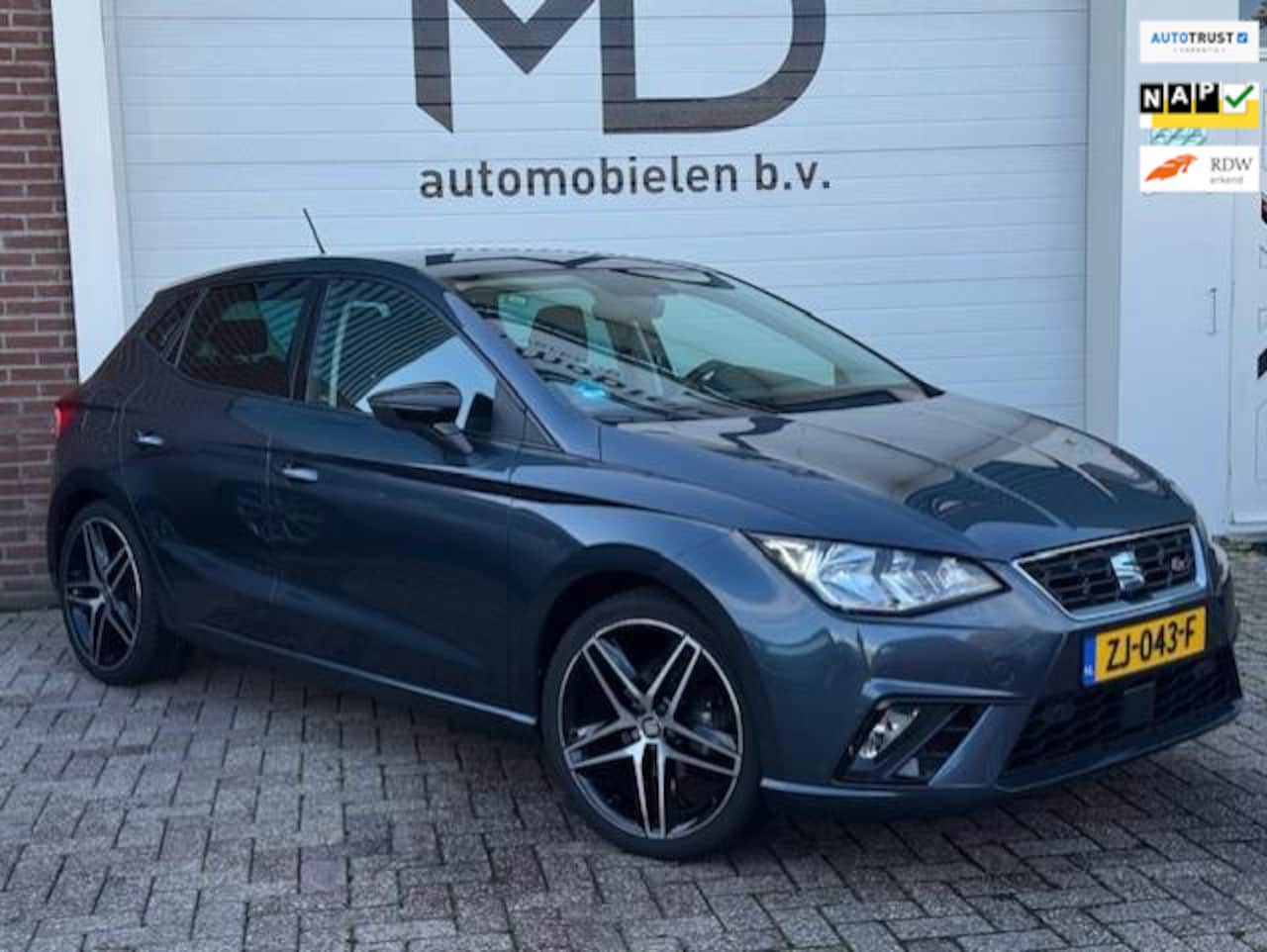 SEAT Ibiza - 1.0 TSI FR Business Intense -Carplay -Beats audio - AutoWereld.nl