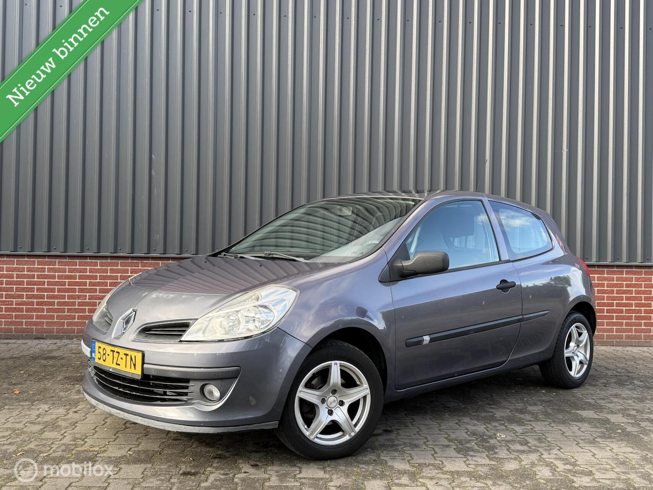 Renault Clio - 1.4-16V Extreme Airco Panoramadak 1ste Eigenaar NL Auto 124.000 KM - AutoWereld.nl