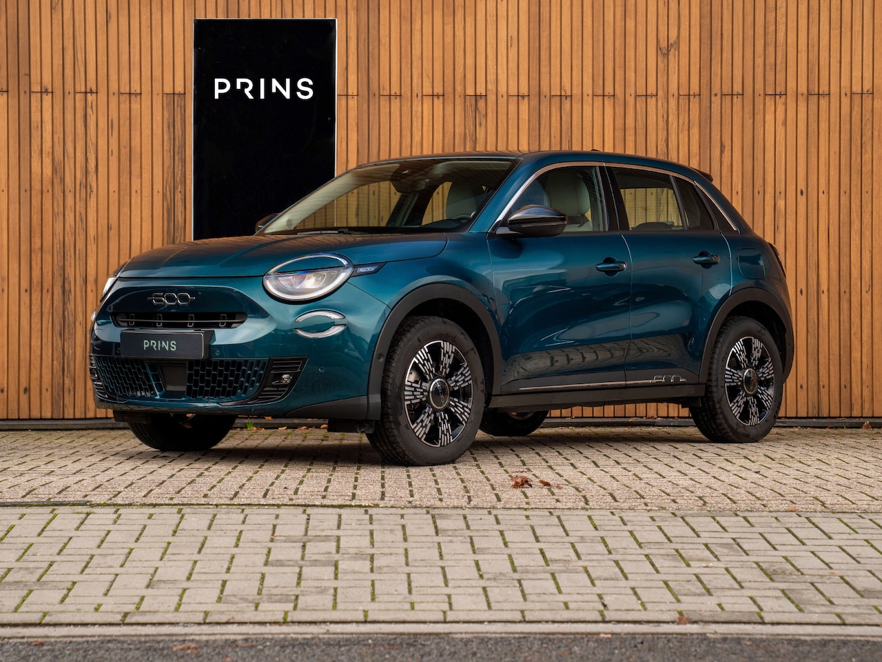 Fiat 600 - 1.2 Hybrid ICON | Pack Style | Pack Comfort | 360 cam - AutoWereld.nl