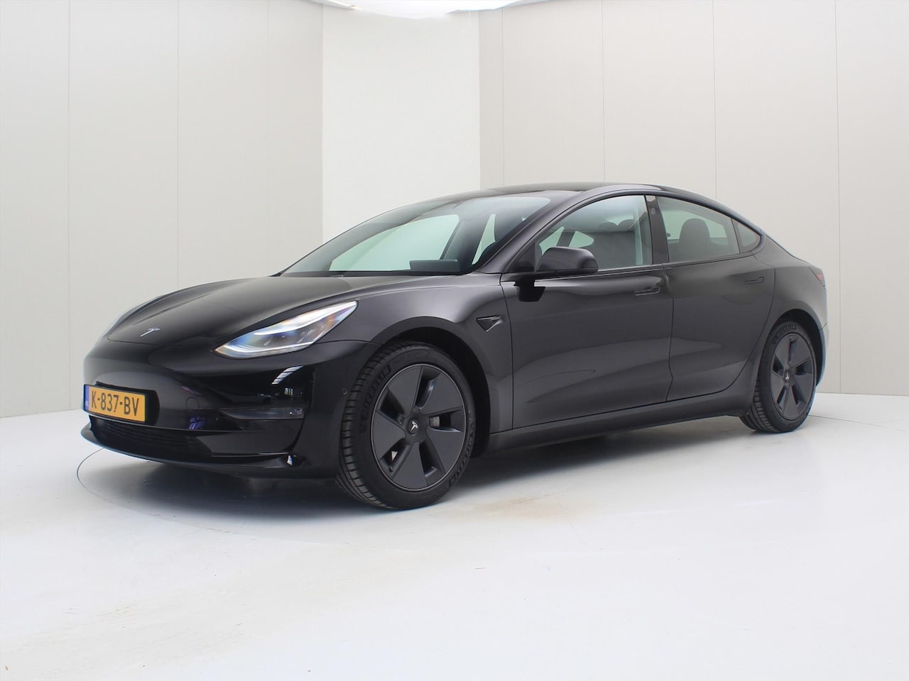 Tesla Model 3 - Long-Range AWD 351pk 75 kWh [ FACELIFT+WARMTEPOMP+AUTOPILOT+620KM WLTP+PREMIUM AUDIO ] - AutoWereld.nl