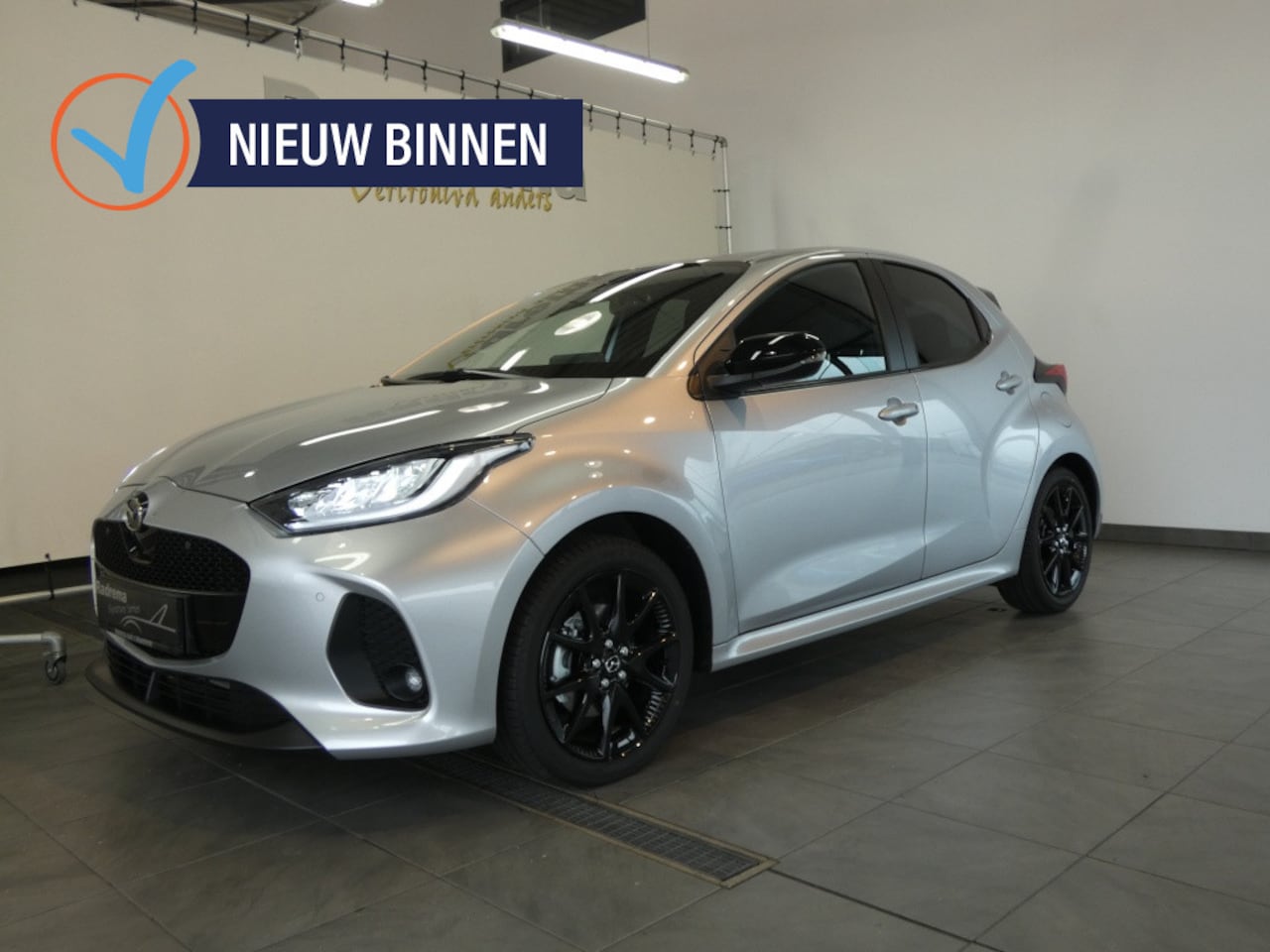 Mazda 2 Hybrid - 1.5 116 pk Homura Autom Demo Voordeel ! - AutoWereld.nl
