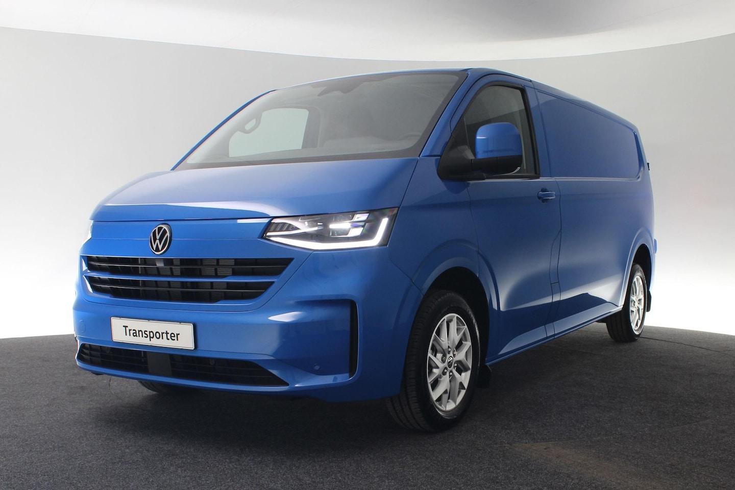 Volkswagen Transporter - Bulli 30 2.0 TDI 125 kW / 170 pk Automaat | IQ Light | Camera | Side Assist | 17 inch - AutoWereld.nl