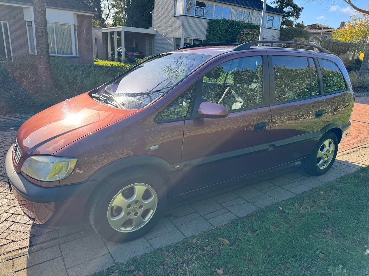 Opel Zafira - 2.2-16V Elegance 2.2-16V Elegance, APK 14-10-2026. - AutoWereld.nl
