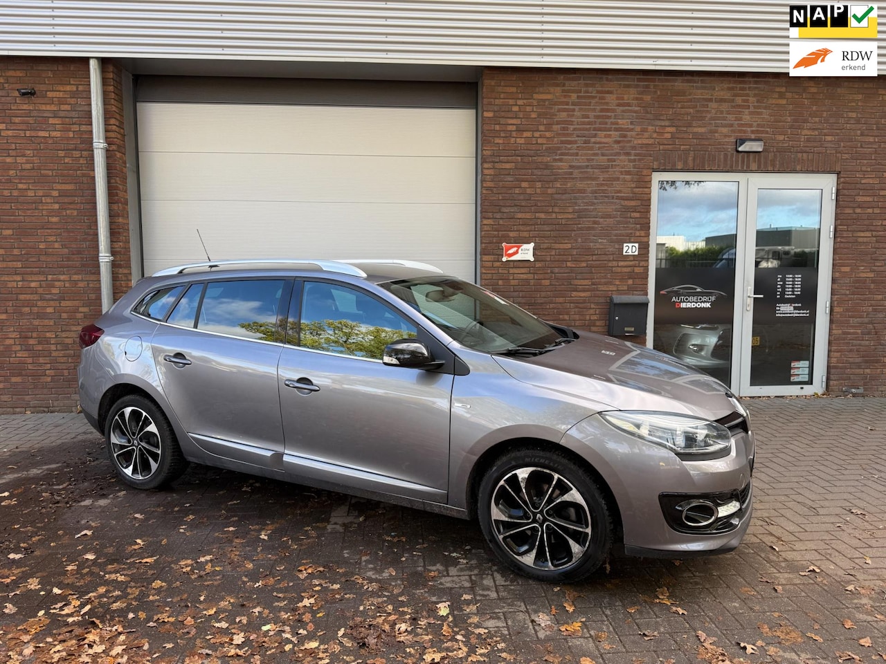 Renault Mégane Estate - 1.2 TCe Bose|NIEUWE APK|AIRCO|NAVI|NETTE AUTO - AutoWereld.nl