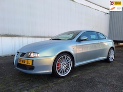 Alfa Romeo GT - 3.2 V6 Distinctive met nwe distributie