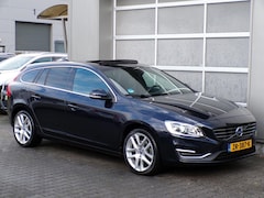 Volvo V60 - 2.0 T3 Momentum|Xenon|Dakje|Cruise|Navi|Trekhaak