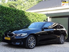 BMW 3-serie Touring - 320e Business Edition Plus | Carplay | Camera | Stoelverwarming