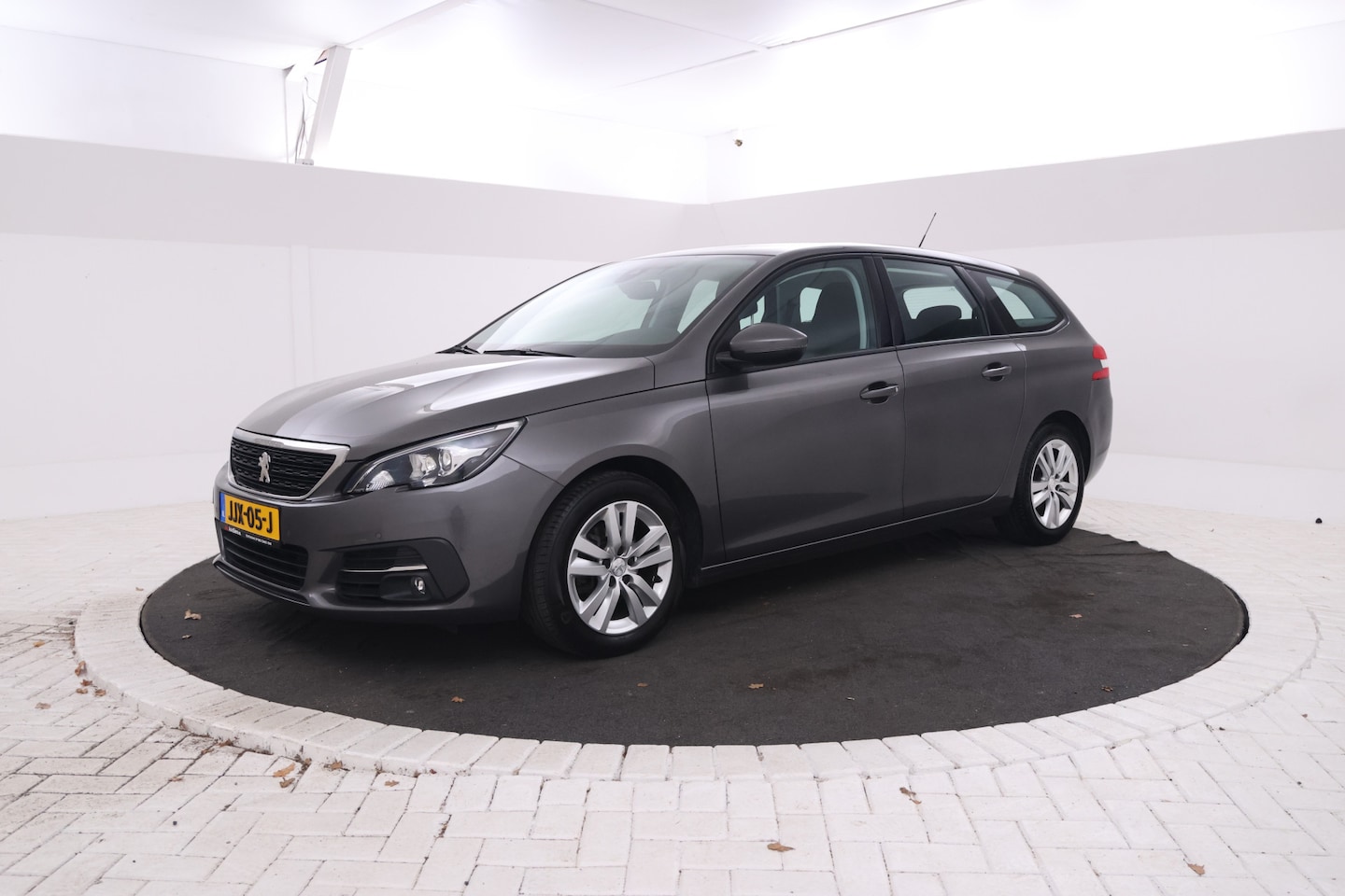 Peugeot 308 SW - 1.5 BlueHDi Allure Pack Business Navigatie, Climate, lmv - AutoWereld.nl