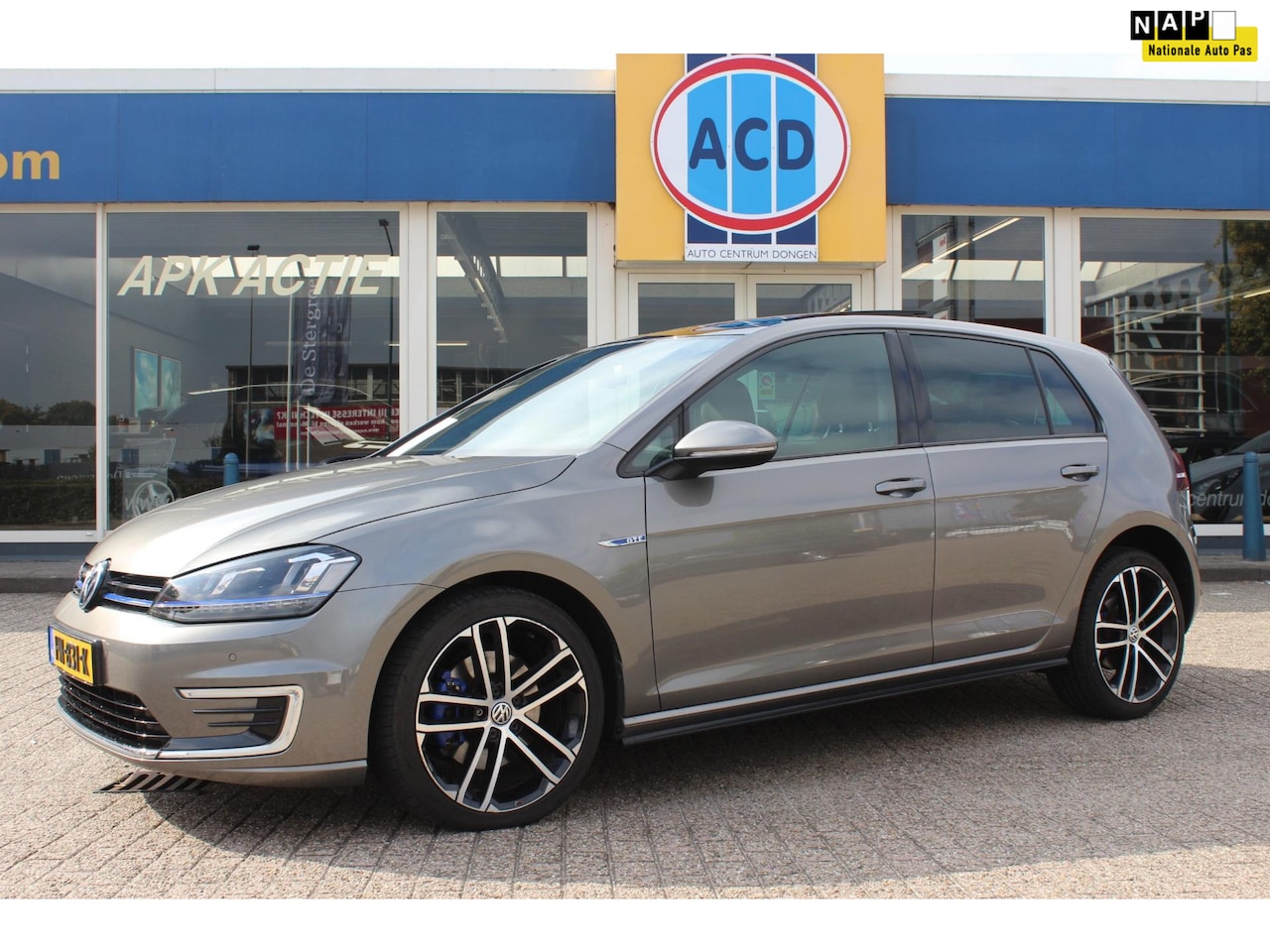 Volkswagen Golf - 1.4 TSI GTE | PanoramaDak | Orig. NL | - AutoWereld.nl
