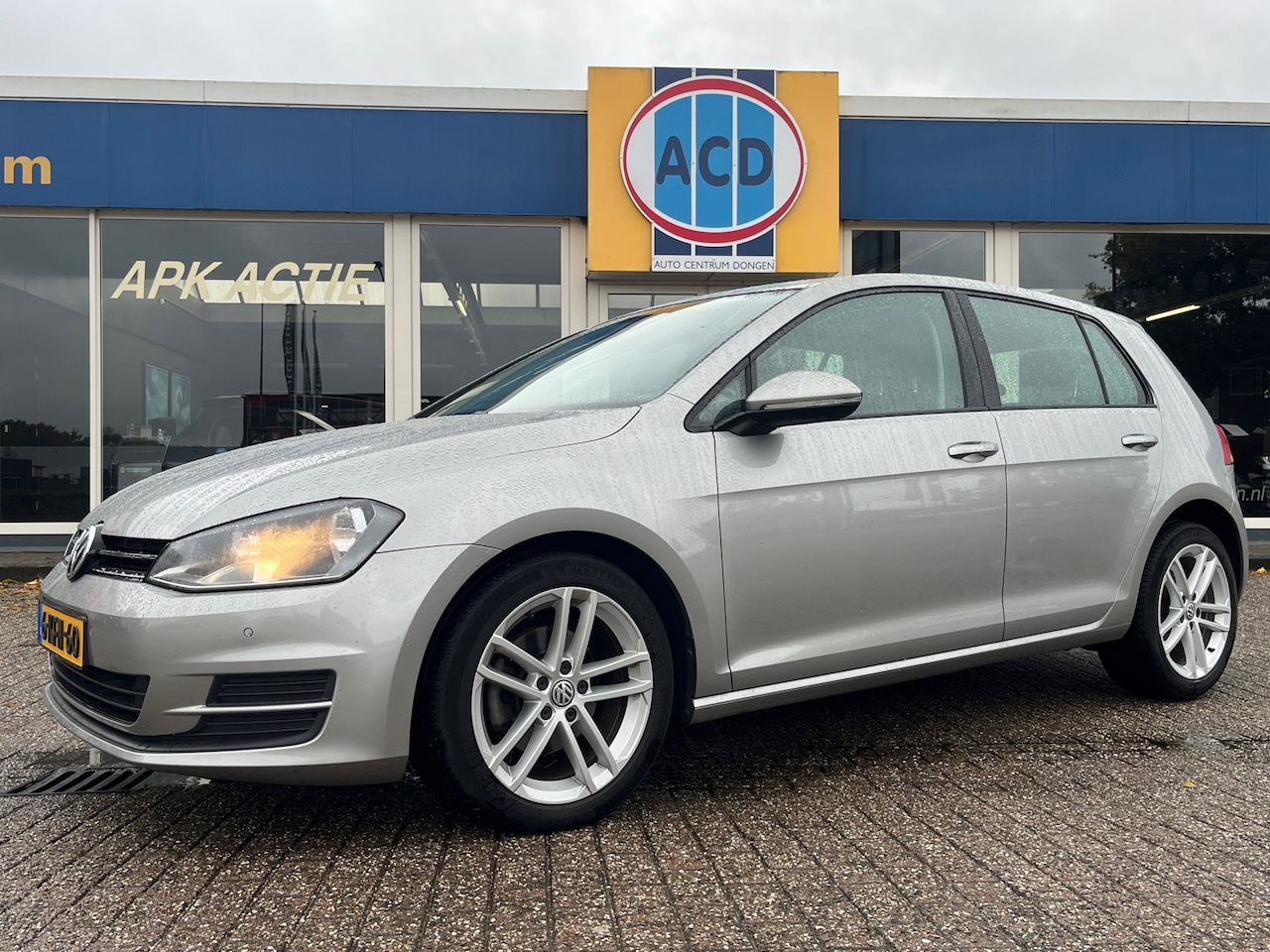 Volkswagen Golf - 1.2 TSI Comfortline 5D | Orig. NL | 1ste Eig. | Climatecontrol | Trekhaak wegklapbaar | - AutoWereld.nl