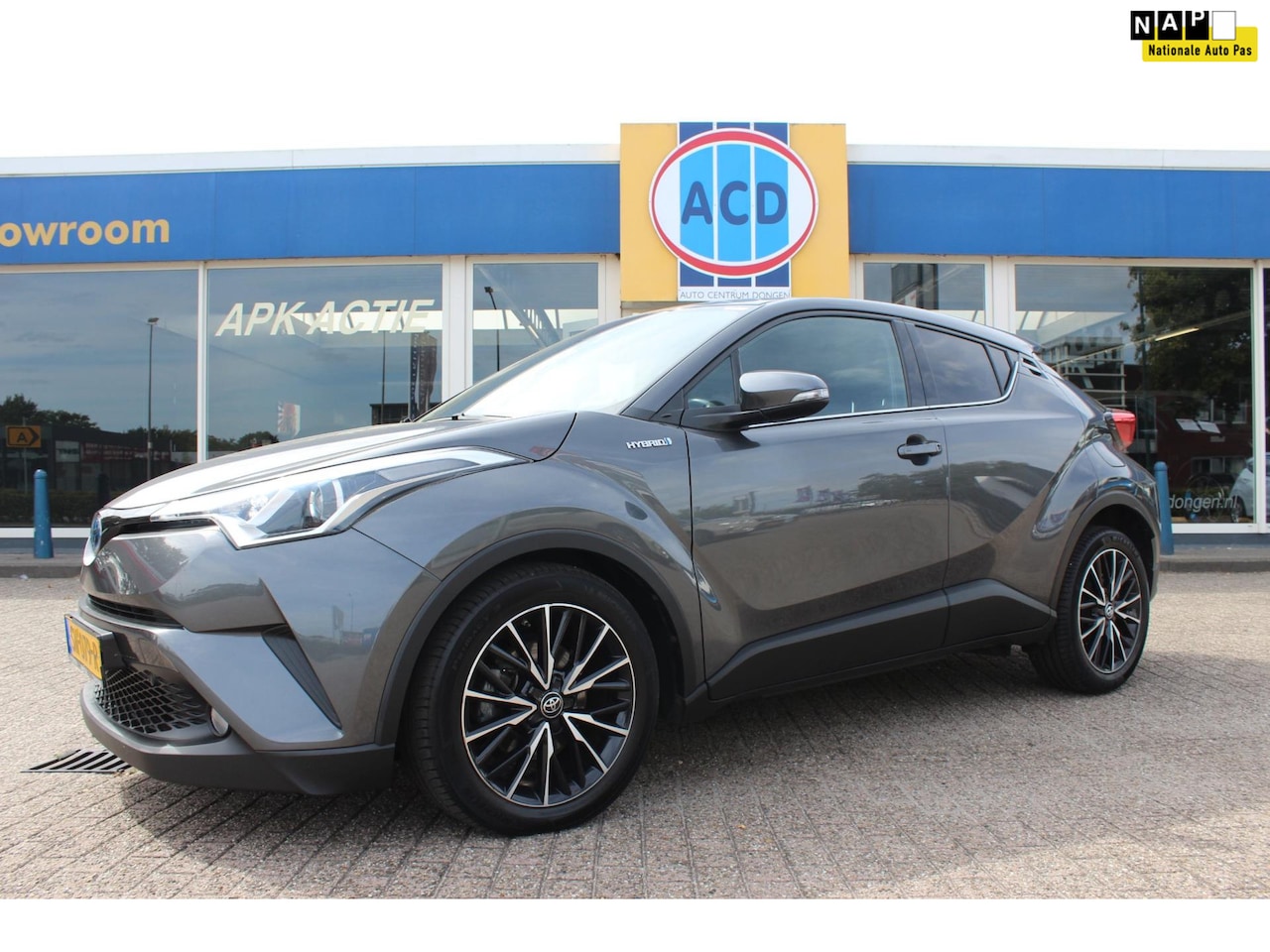 Toyota C-HR - 1.8 Hybrid Dynamic Hybrid 122pk CVT | Orig. NL | 18inch LMV | Climatecontrol | - AutoWereld.nl