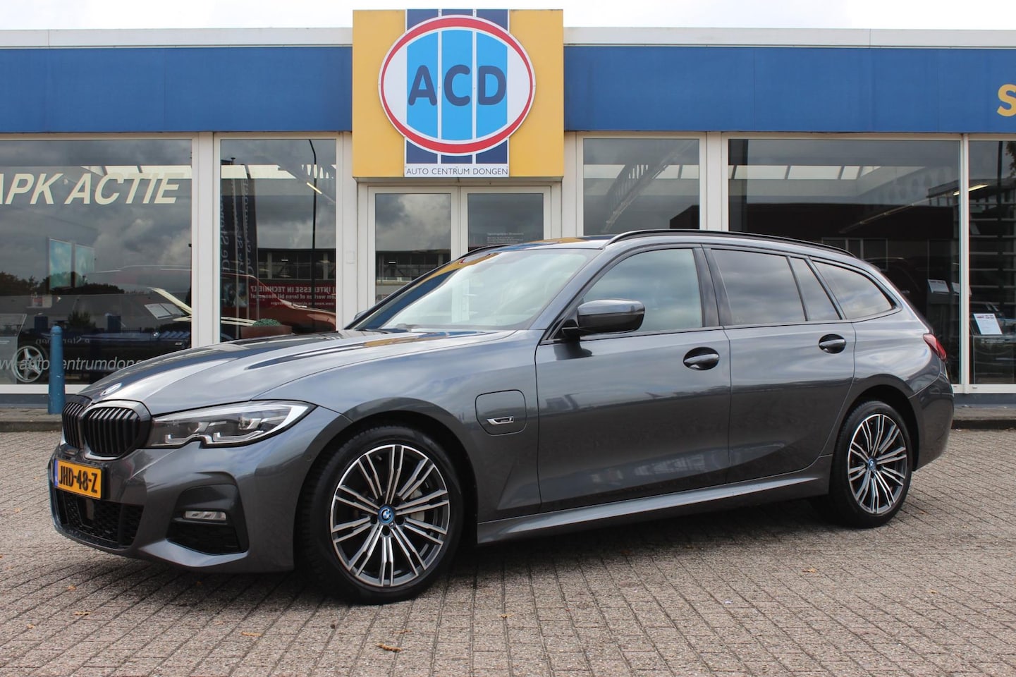 BMW 3-serie Touring - 330e Business Edition Plus | M-pakket | - AutoWereld.nl