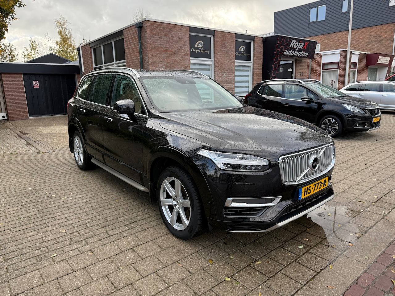 Volvo XC90 - 2.0 T8 Twin Engine AWD Inscription B&W - 7 ZITS - PANO - LUCHTVERING. - AutoWereld.nl