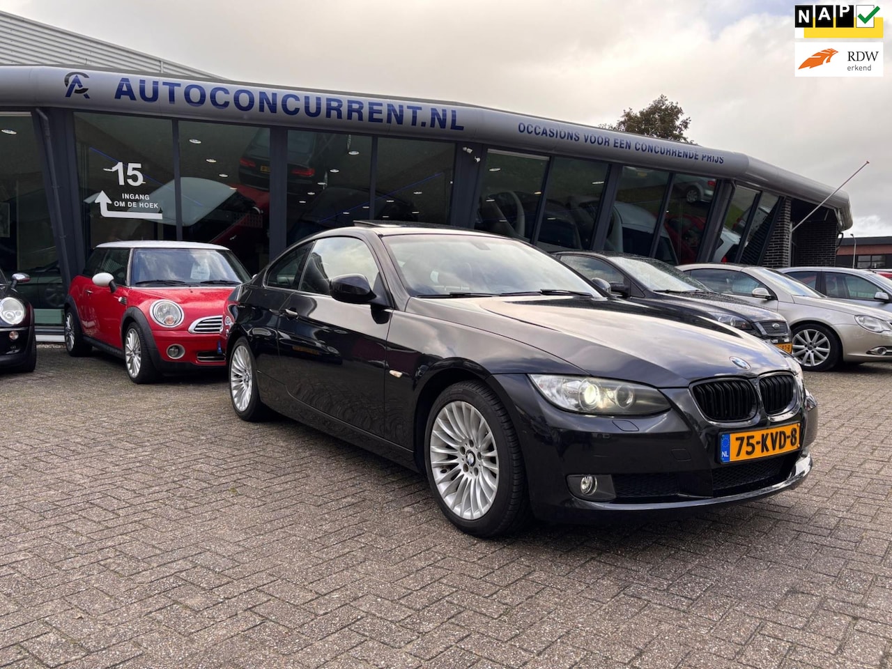 BMW 3-serie Coupé - 320i Corporate Lease Executive 320i Corporate Lease Executive, Nieuwe APK, Leder, Navi, Inruil mogelijk. - AutoWereld.nl