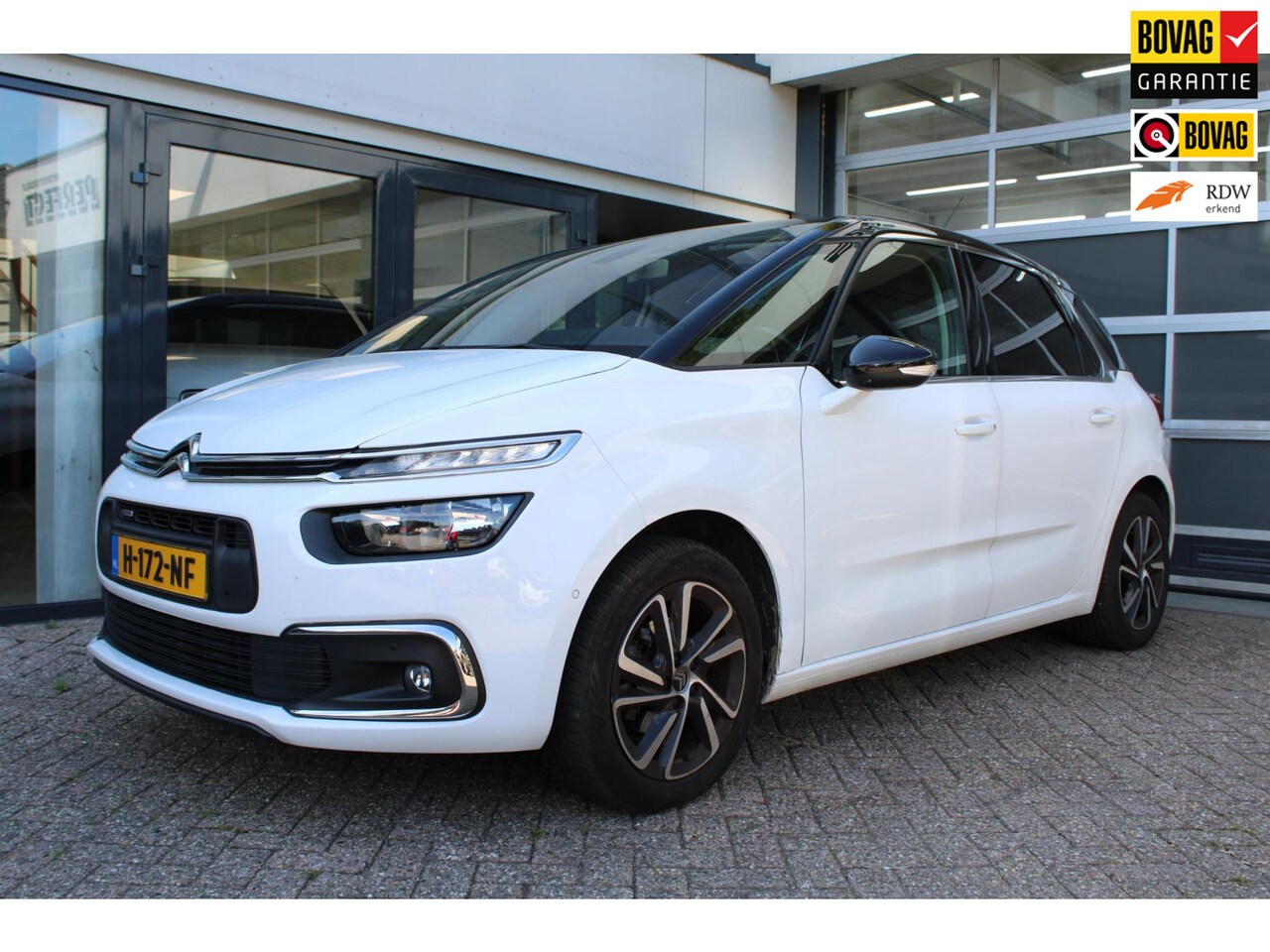 Citroën C4 Picasso - 1.2 PureTech Selection 1.2 PureTech Selection - AutoWereld.nl