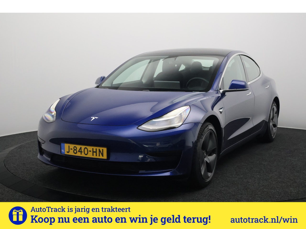 Tesla Model 3 - Standard RWD Plus 60 kWh SOH 93.5% | Autopilot | Premium Audio - AutoWereld.nl