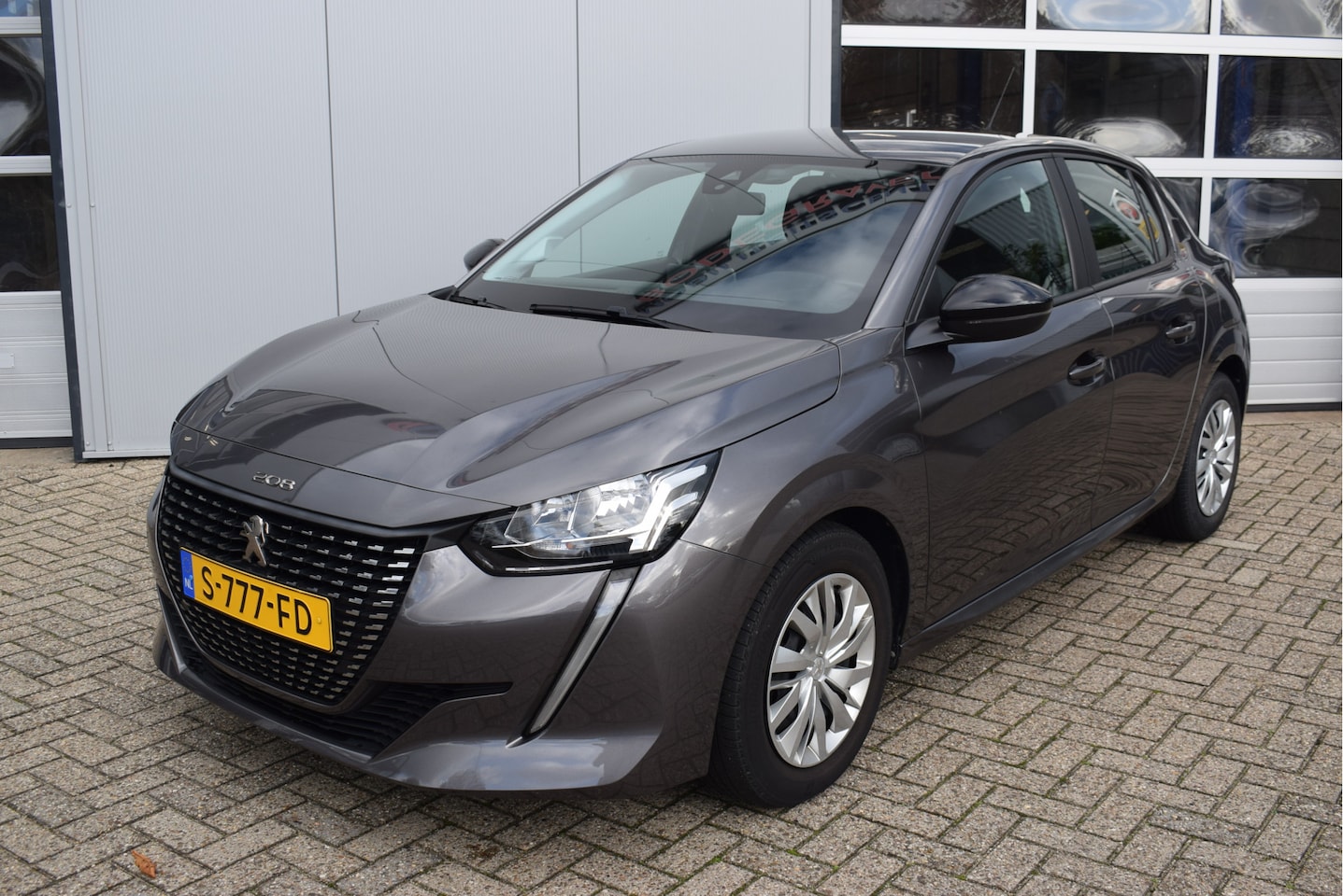 Peugeot 208 - 1.2 PureTech Active | NL-Auto | Apple Carplay/Android Auto - AutoWereld.nl