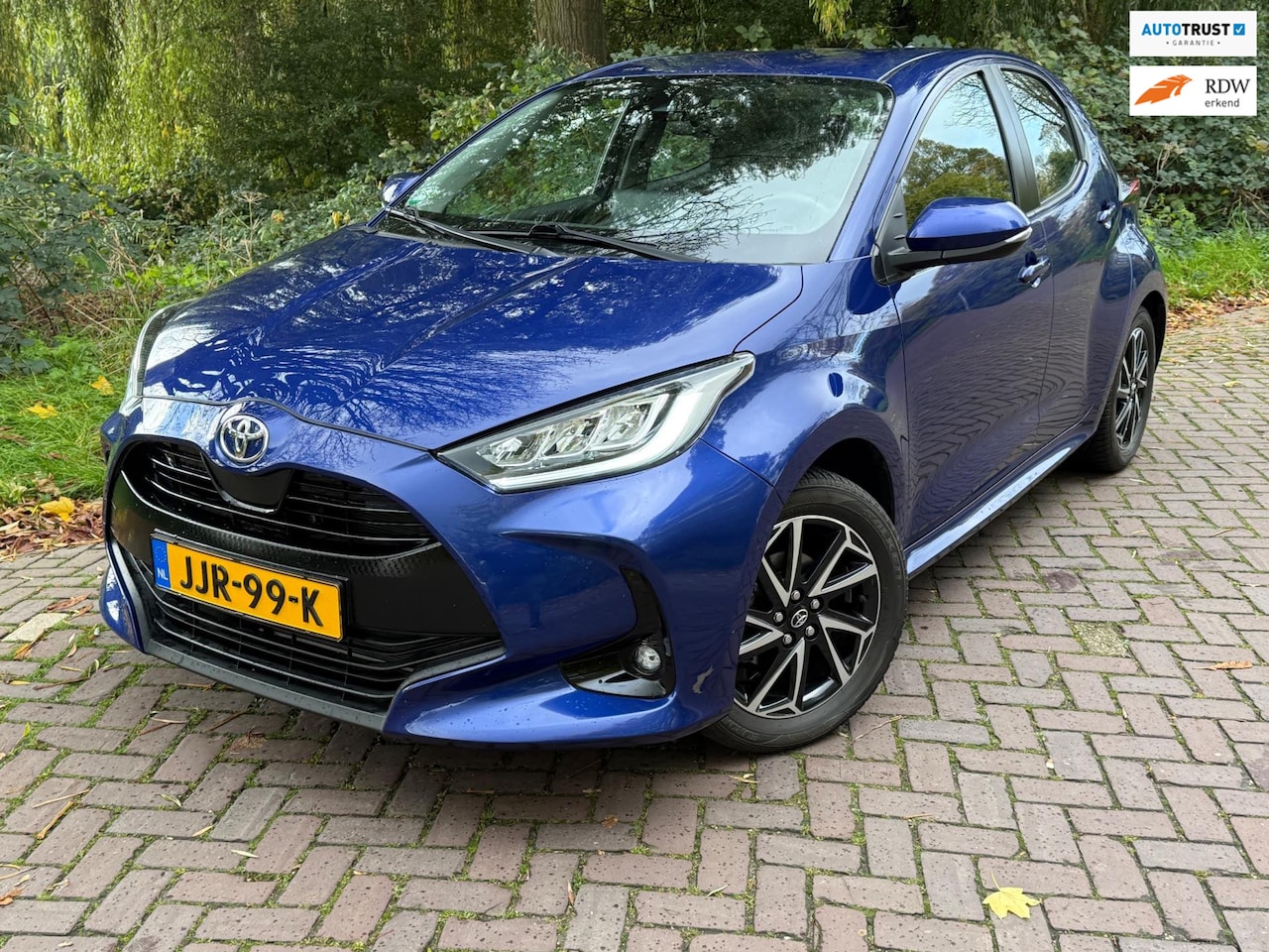 Toyota Yaris - 1.5 VVT-i Executive 1 Eig.14000 Km !! b.j. 4-2021 Camera ,16"lm carplay,led verl. - AutoWereld.nl