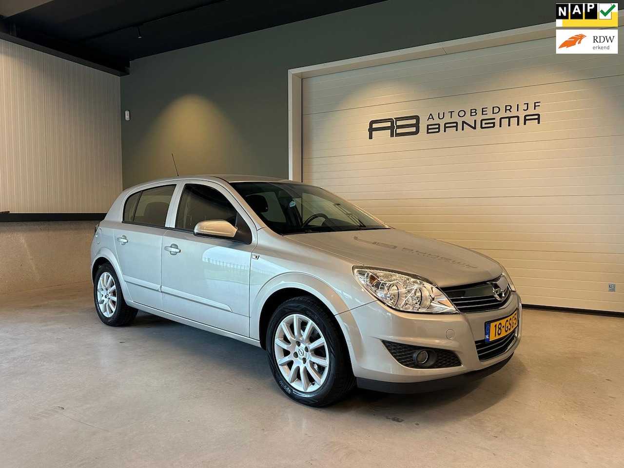 Opel Astra - 1.4i 5-DEURS TEMPTATION-uitv/AIRCO/LM-VELGEN/ISOFIX/AUX+MP3+BLUETOOTH/NAP/NIEUWE APK+ONDER - AutoWereld.nl