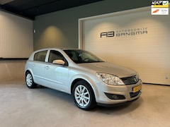 Opel Astra - 1.4i 5-DEURS TEMPTATION-uitv/AIRCO/LM-VELGEN/ISOFIX/AUX+MP3+BLUETOOTH/NAP/NIEUWE APK+ONDER
