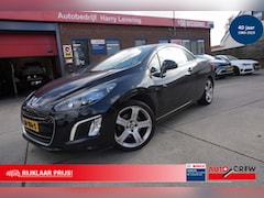 Peugeot 308 - 1.6 i 156PK Roland Garros Leder