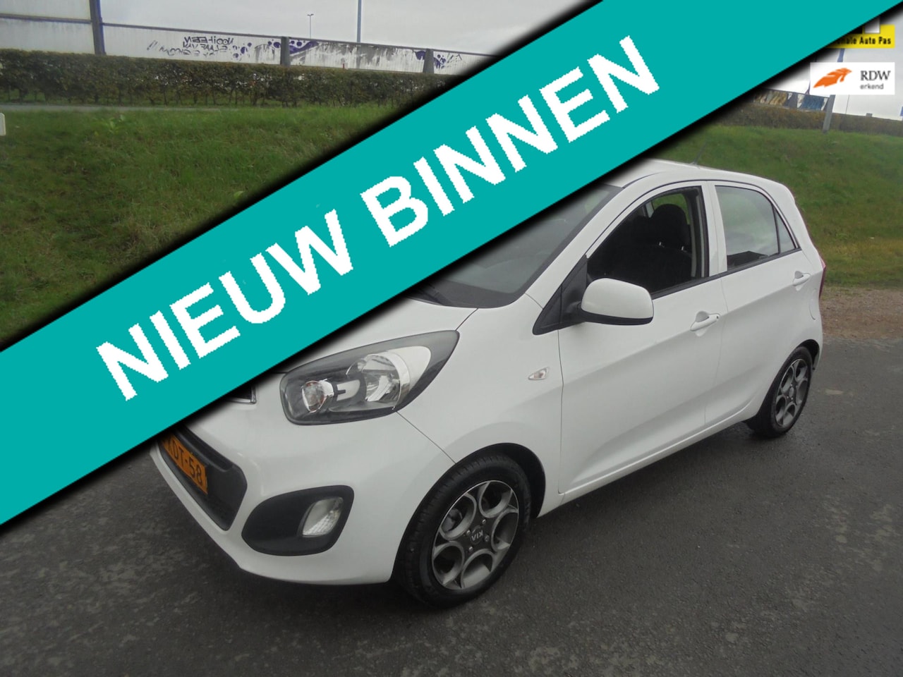 Kia Picanto - Kia picanto 1.0 benzine 5 deurs airco lmv 148.000km - AutoWereld.nl