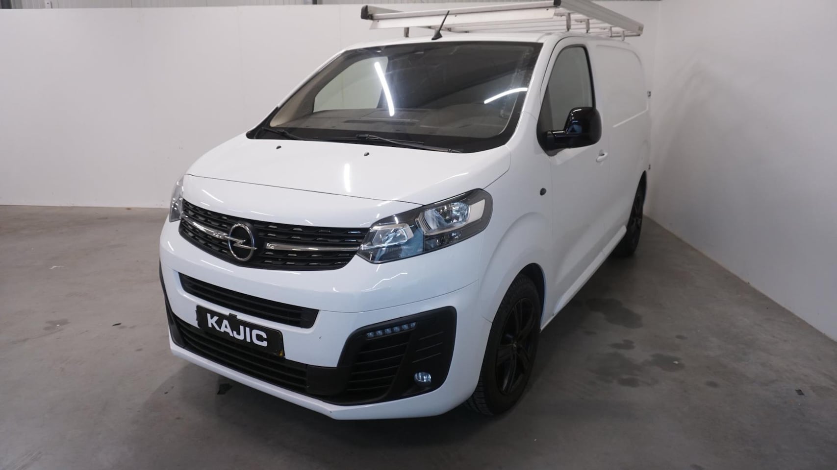 Opel Vivaro - 2.0 CDTI L1H1 Edition 2.0 CDTI L1H1 Edition - AutoWereld.nl