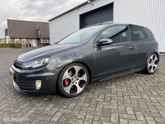 Volkswagen Golf - 2.0 GTI