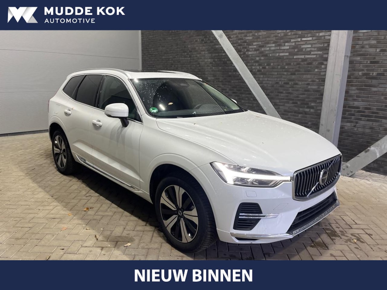 Volvo XC60 - T6 Plug-in hybrid Plus Bright | ACC | Panoramadak | Trekhaak | harman/kardon | Stoel+Stuur - AutoWereld.nl