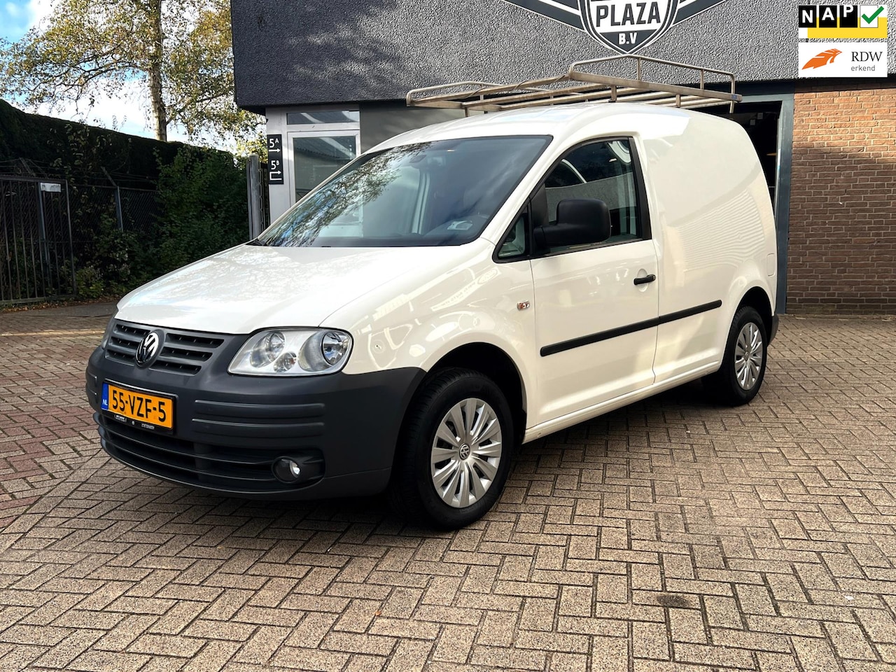Volkswagen Caddy - 2.0 SDI Trekh_Dakdrager_nette auto rijdt uitstekend - AutoWereld.nl